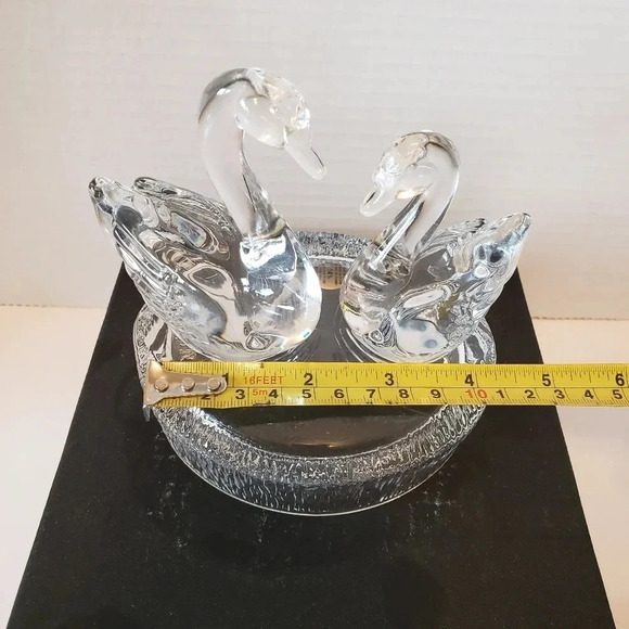 Vintage  Royal Italian Crystal Rock Swan and Cygnet. - Picture 7 of 8